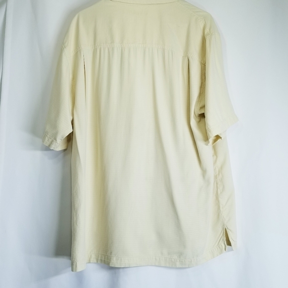 Tommy Bahama Large silk button down little yellowish cream - Picture 2 of 11